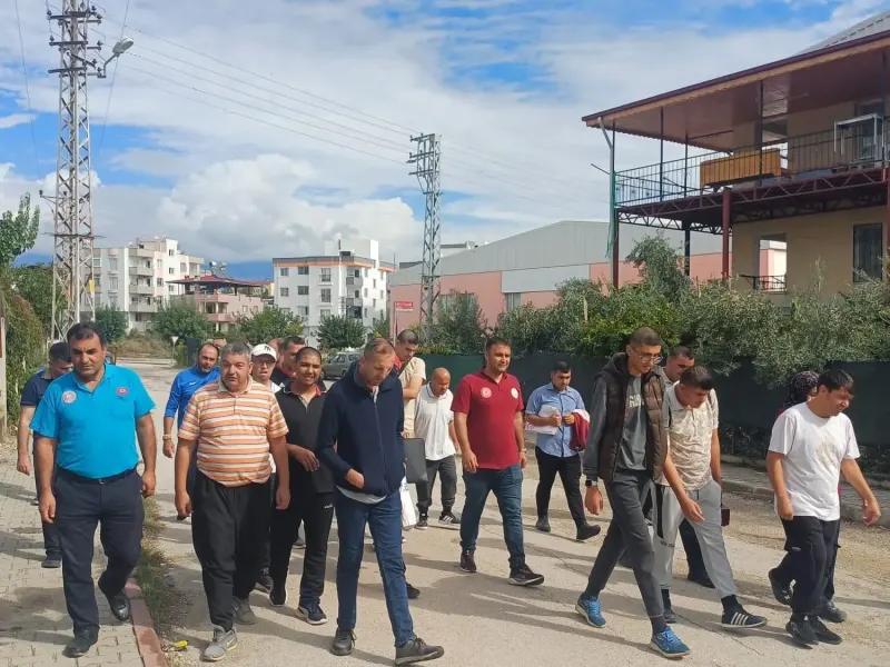 Adana'da Dünya Yürüyüş Günü İçin Özel Bireyler Yürüdü