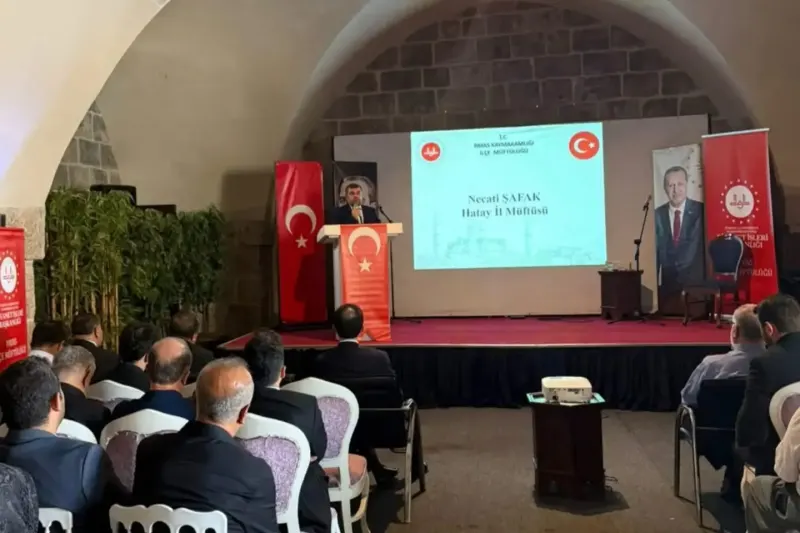 Hatay Payas'ta Mevlid-i Nebi Programı Yoğun Katılımla Gerçekleştirildi