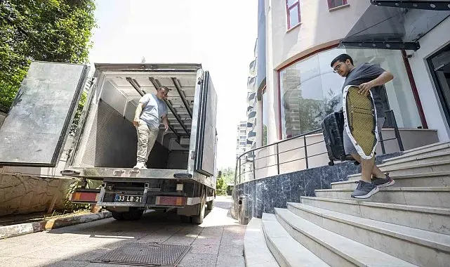 Mersin'de üniversitelilere ücretsiz taşınma desteği