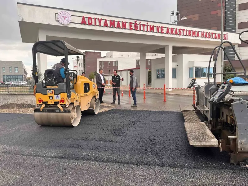 Adıyaman Hastaneler Bölgesinde Hafta Sonu Asfalt Seferberliği