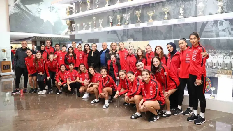 Milli Takim Kampina Anlamli Ziyaret