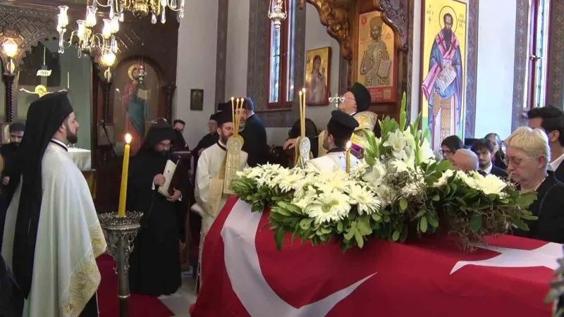Felsefe Dünyasının Duayen İsmi Prof. Dr. İoanna Kuçuradi Son Yolculuğuna Uğurlandı