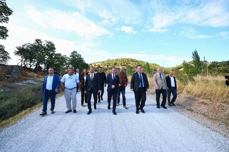 Manisa Büyükşehir Belediye Başkanı Dutlulu Demirci Yolunu İnceledi