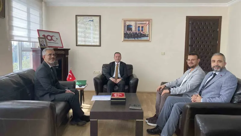 Alpu Kaymakamı Taha Furkan Sönmezel Şehit Ailelerini Kabul Etti