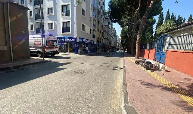 Otomobilin çarptığı motosiklet kaldırıma çıktı: 1 yaralı