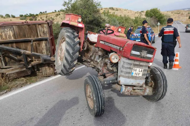 Nevşehir'de Traktör Kazası: Römork Devrildi, 3 Kişi Yaralandı