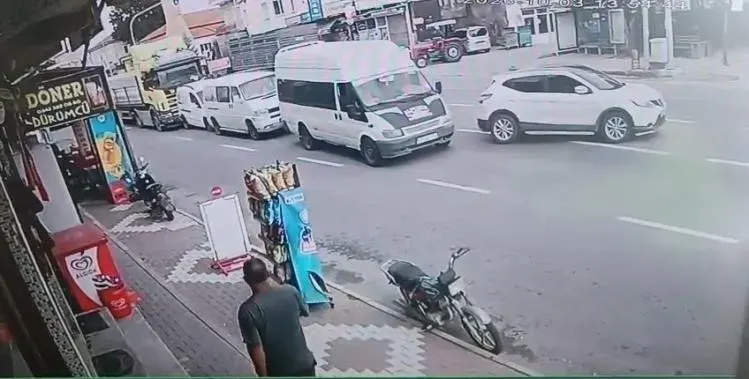 Nevşehir'de Tırın Sebep Olduğu Zincirleme Kaza Güvenlik Kamerasında