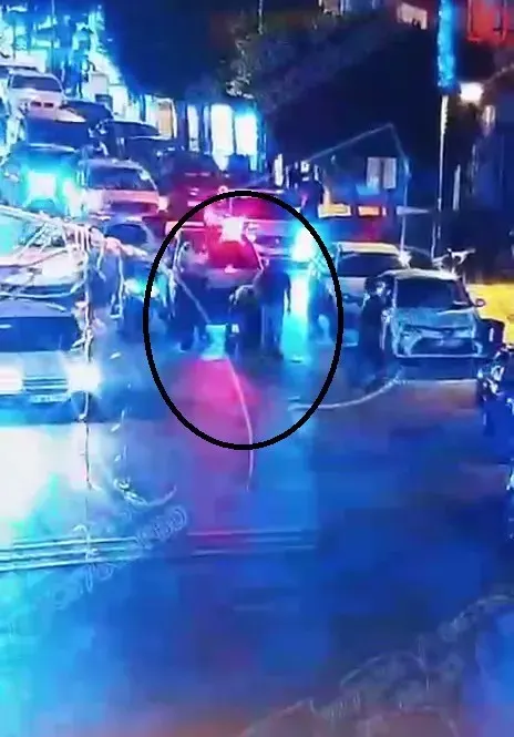 Hatay'da Polisten Nefes Kesen Müdahale: Boğazına Yemek Kaçan Vatandaş Heimlich Manevrasıyla Kurtarıldı