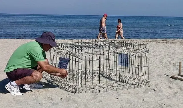 Duyarlı gençlerin ihbarı sayesinde, caretta yuvası koruma altına alındı