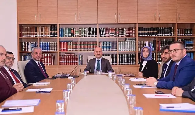 Vali Varol, İl Müftülüğü'nde yürütülen hizmetler hakkında bilgi aldı