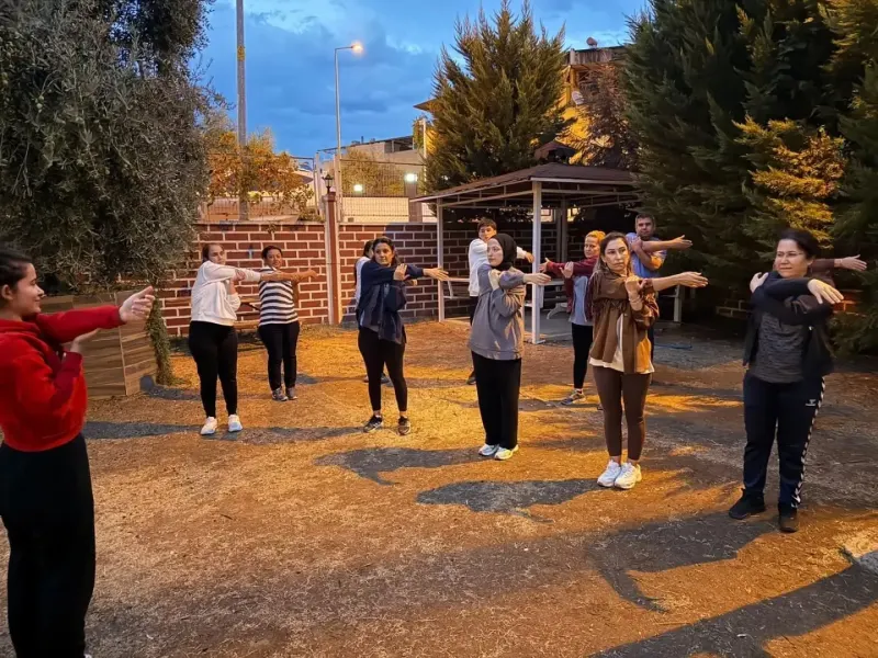 Aydın'da Sağlıklı Yaşam Bilincini Artırmak İçin Egzersiz Etkinliği Düzenlendi