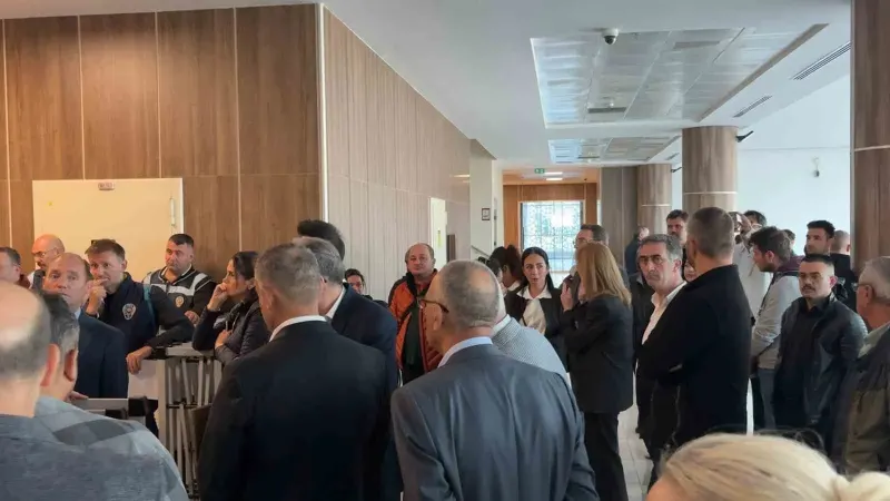 Bursa Büyükşehir'de Yargılama Süreci: Bozbey ve Erdem Hakim Karşısında