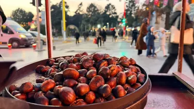 Erzincan Tezgâhlarında Kış Lezzeti Kestane Satışa Sunuldu