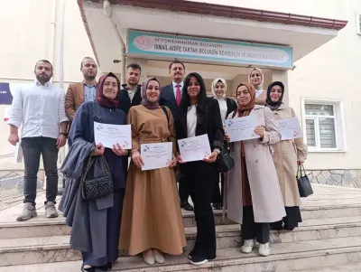 Bolvadin’de e-Twinning Projelerinde Başarı Gösteren Öğretmenlere Belgeleri Verildi