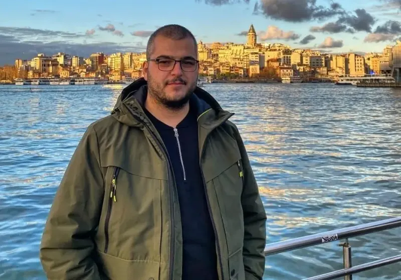 Bursa’da Çatıdan Düşen Genç İşçi Hastanede Yaşamını Yitirdi