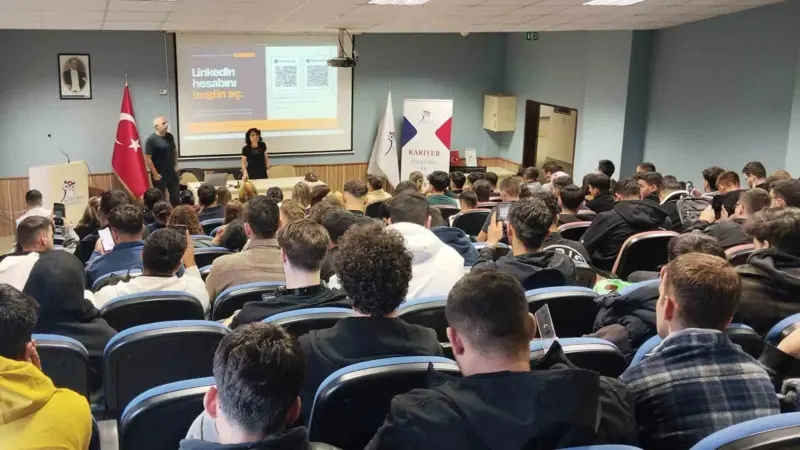 Karabük Üniversitesinde Yeni Öğrenciler İçin Kapsamlı Oryantasyon Programları Düzenlendi