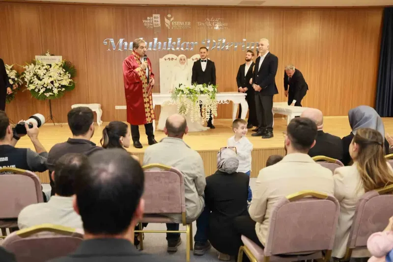 Esenler Baştabya Nikah Bahçesi İlk Çiftlerini Ağırladı Ve Ücretsiz Hizmet Başlattı