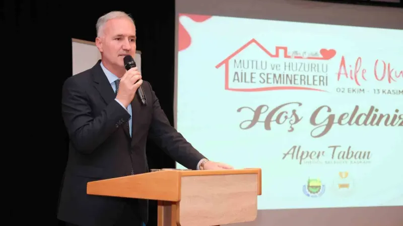 İnegöl'de Başlatılan Aile Okulu Seminerlerinin Sekizincisi Büyük İlgi Gördü