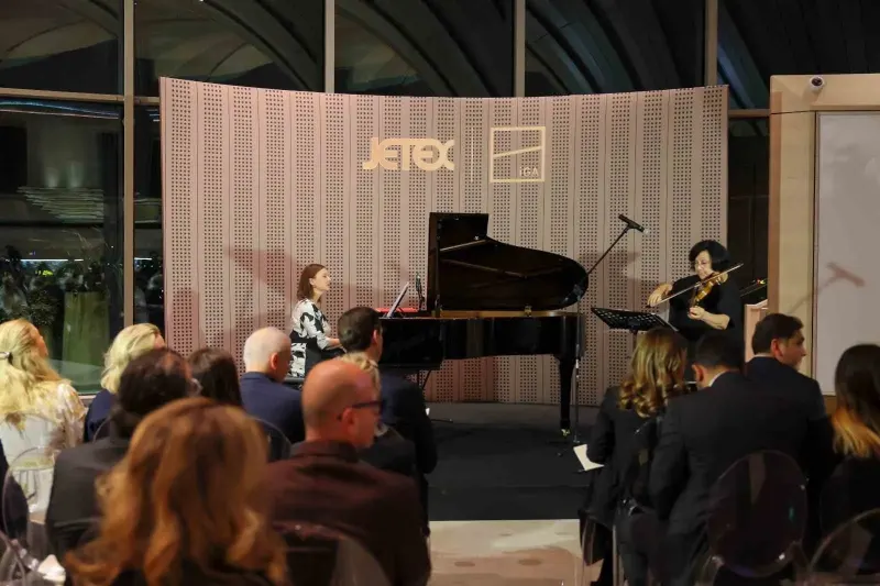 Mozartın Tarihi Costa Kemanı İlk Kez Türkiyede Sergileniyor