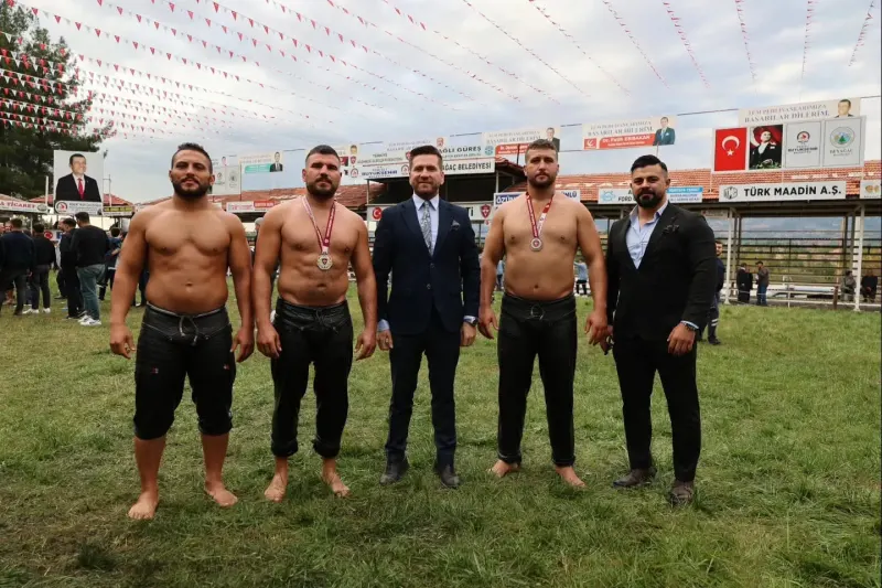 Beyağaç Er Meydanında Başpehlivanlığı İsmail Balaban Kazandı