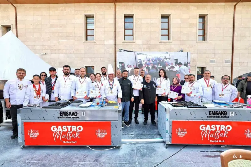 Niğde Gastronomi Festivali'nde Renkli Menemen Yarışması Düzenlendi