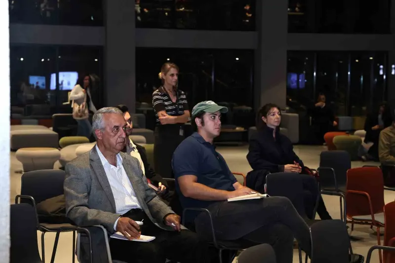 Nilüfer Belediyesi Pancar Deposu'nda Küratörlüğün 5N1K'sı Söyleşileri Başladı