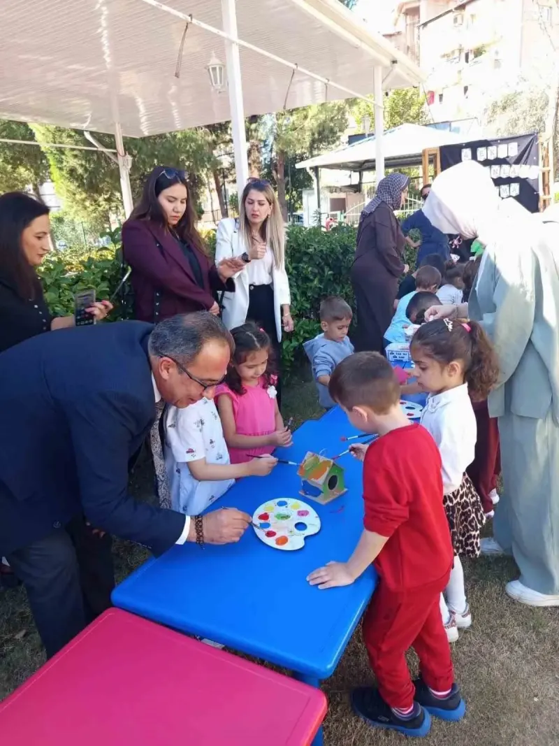 Aydın Efeler’de Minik Öğrencilerden Kuşlar İçin Yuva Yapma Etkinliği