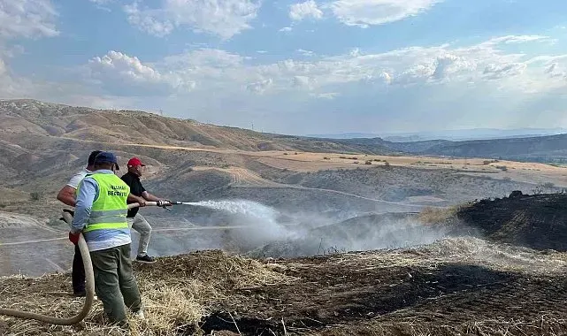 Ankara'da arazide çıkan yangın büyümeden söndürüldü