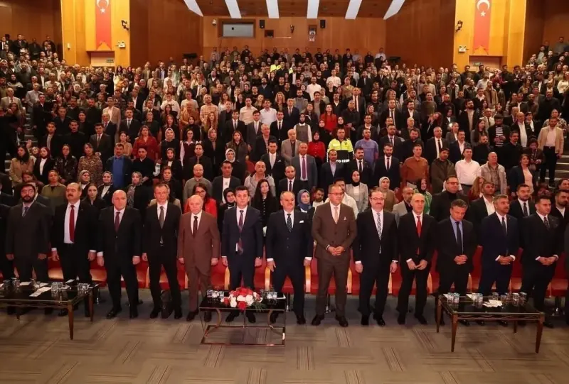 Erzurum'da Düzenlenen Törende Bin Beş Yüz Bilirkişi Yemin Etti