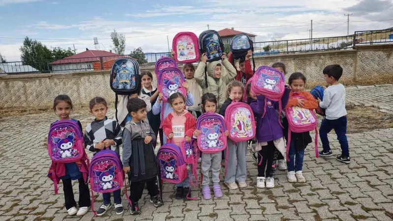 Muşlu Polis Memurundan Köy Çocuklarına 12 Yıllık Destek