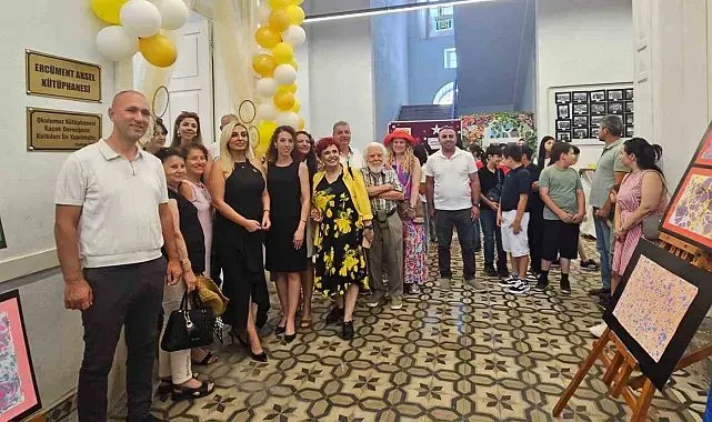 İzmir'in tarihi okuluna hayırsever ve gönüllü desteğiyle modern kütüphane