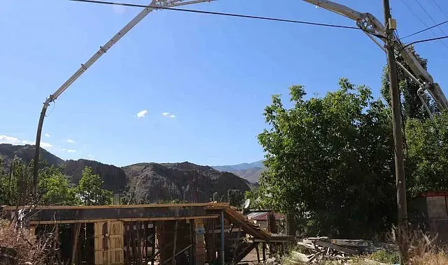 Oltu Yukarıkumlu Mahallesi camisinin temeli dualarla atıldı