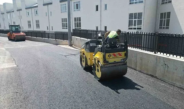 İnegöl'de Zambak Caddesi yenileniyor