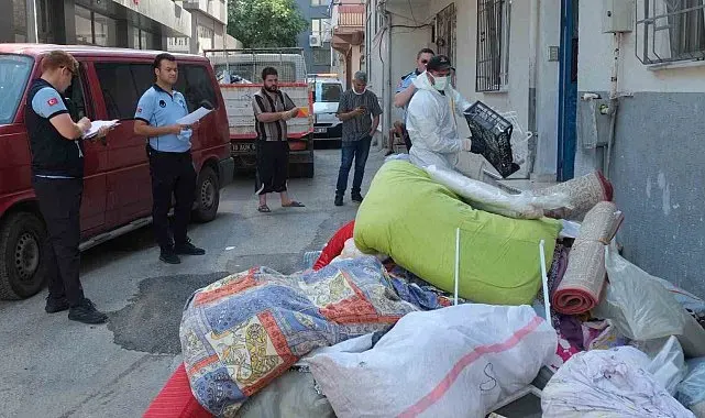 Yıldırım'da çöp ev temizlendi, 5 ton çöp çıktı