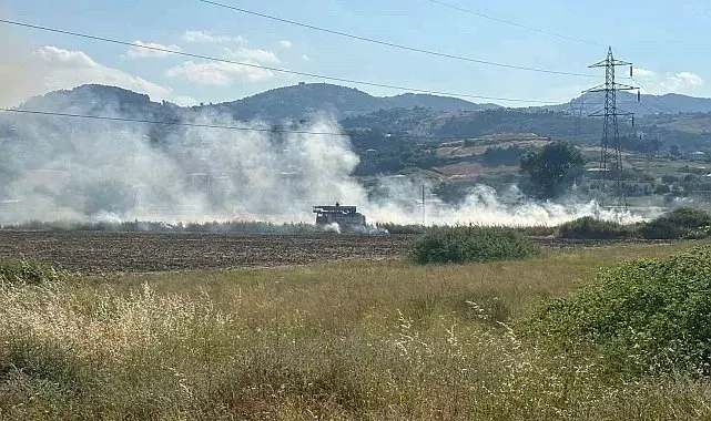 Samsun'da samanlık alanda çıkan yangın söndürüldü