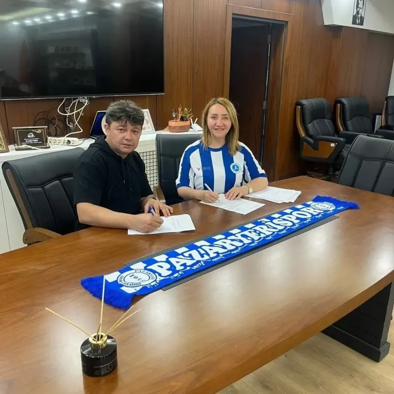 Pazaryerispor Yeni Sezon İçin Teknik Heyetiyle Anlaşma Sağladı