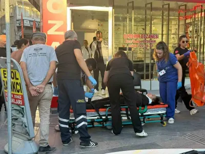 Antalya'da Otomobil ile Motosiklet Çarpıştı: İki Yaralı