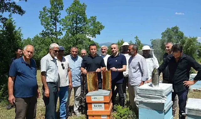 Emet Kaymakamı Başkapan, arıcılarla bir araya geldi