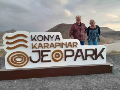 Fransız Karavan Gezginleri Konya'daki Meke Gölü'ne Hayran Kaldı