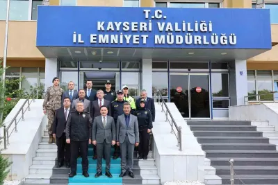 Kayseri Valisi Çiçekten Yeni Emniyet Müdürüne Ziyaret