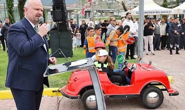 Asarlık Trafik Eğitim Parkuru'nda her gün 50 çocuk kuralları öğreniyor