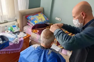 Efeler Belediyesinden Yaşlı ve Hastalara Şefkat Eli