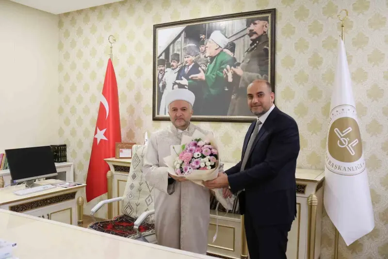 Van İl Müftüsü Kadir Koçak Devir Teslim Töreniyle Görevine Başladı