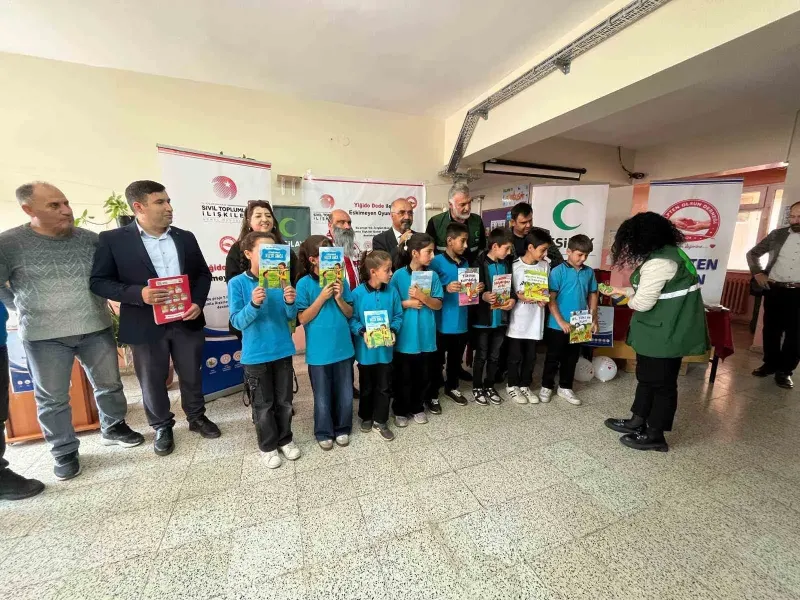 Sivas'ta Yiğido Dede Çocuklarla Geleneksel Oyunları Buluşturdu