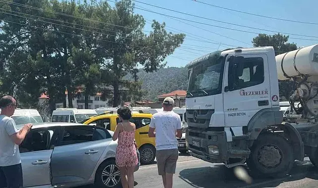Ortaca'da zincirleme trafik kazası