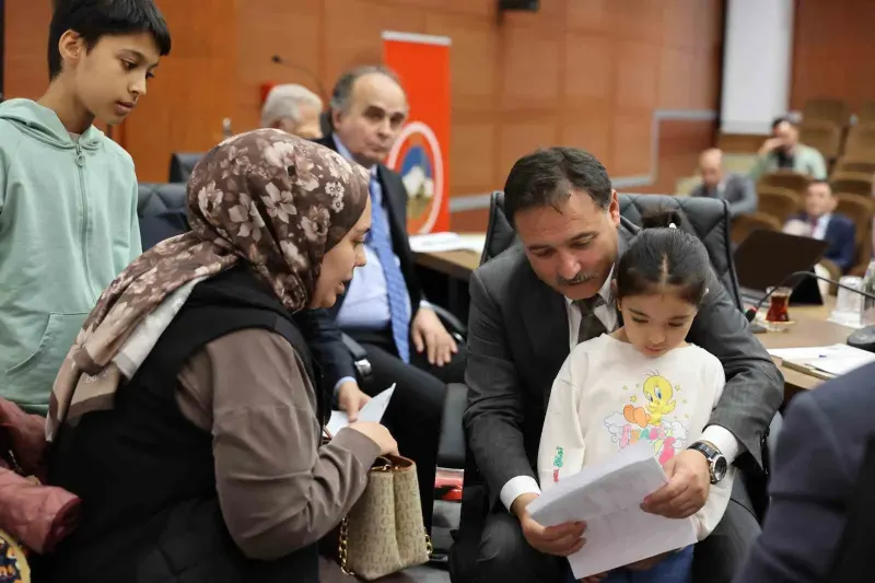 Kayseri Valisi Gökmen Çiçek Vatandaş Buluşmasında Talepleri Dinledi