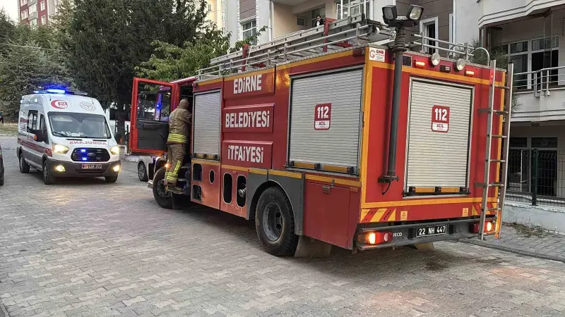 Edirne'de Bir Apartman Dairesinde Çıkan Mutfak Yangını Paniğe Yol Açtı