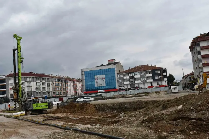 Vezirköprü Meydan Ve Otopark Projesinde Sahada İlk Adım Atıldı