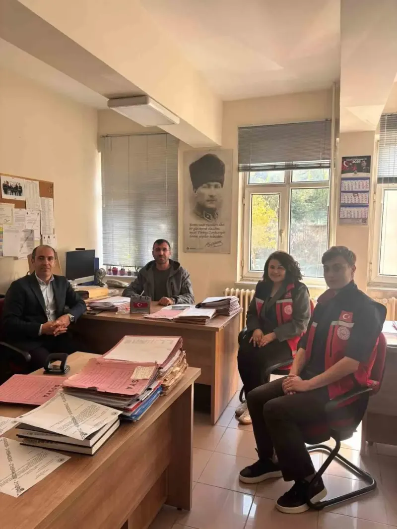 Bilecik'te Anlamlı Ziyaret: Gazi Selçuk Kalkan ve Barış Bağcı Unutulmadı