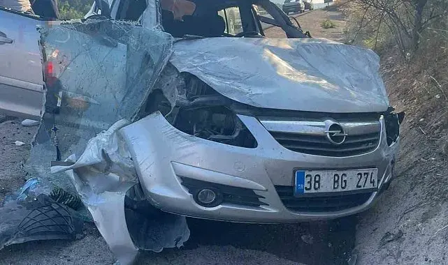 Balıkesir'de şarampole uçan otomobilde 1 kişi yaralandı